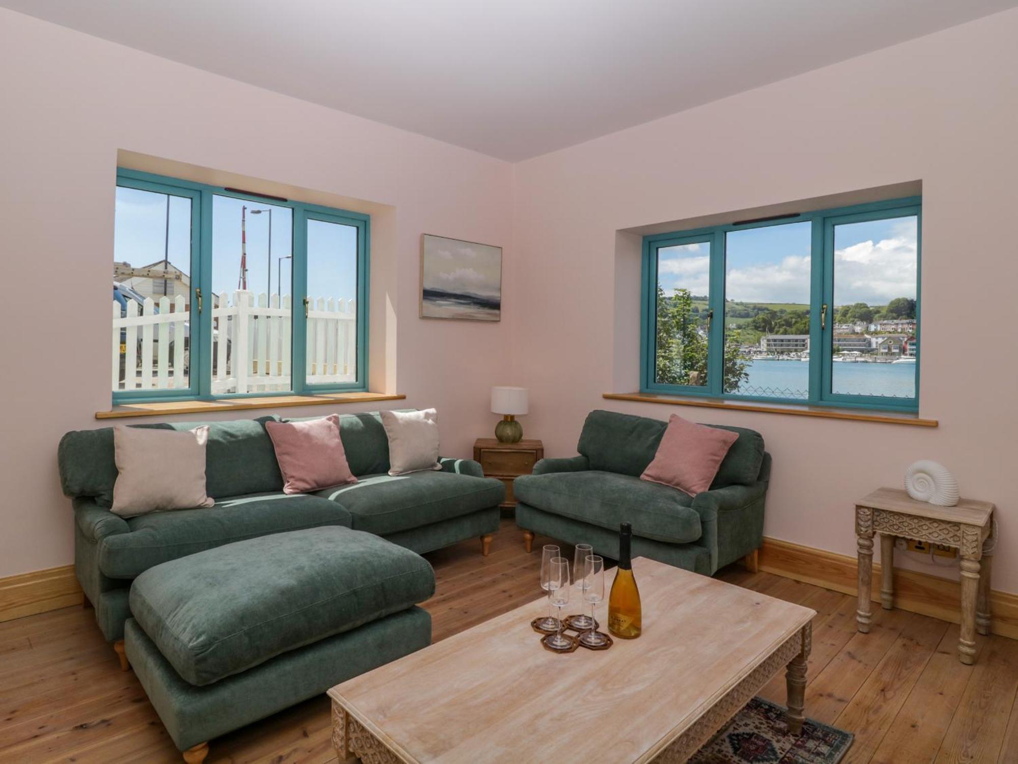 Britannia Crossings Cottage 达特茅斯 外观 照片